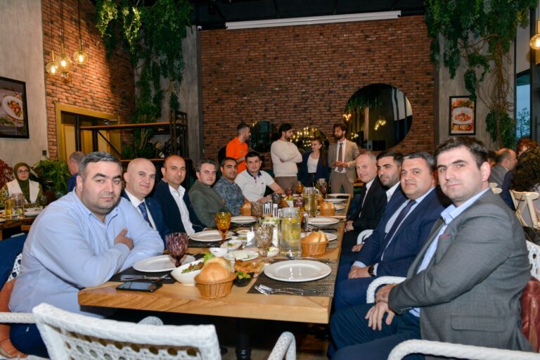 Sahibkar və idarəçilər “Networking Azerbaijan”ın təşkil etdiyi İftar süfrəsində görüşdü