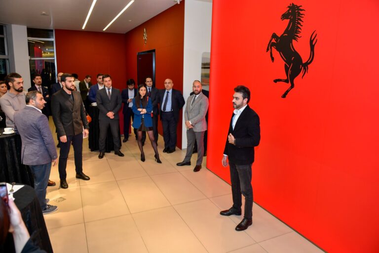 Ferrari Baku salonunda “Networking Azerbaijan” biznes klubunun növbəti möhtəşəm tədbiri