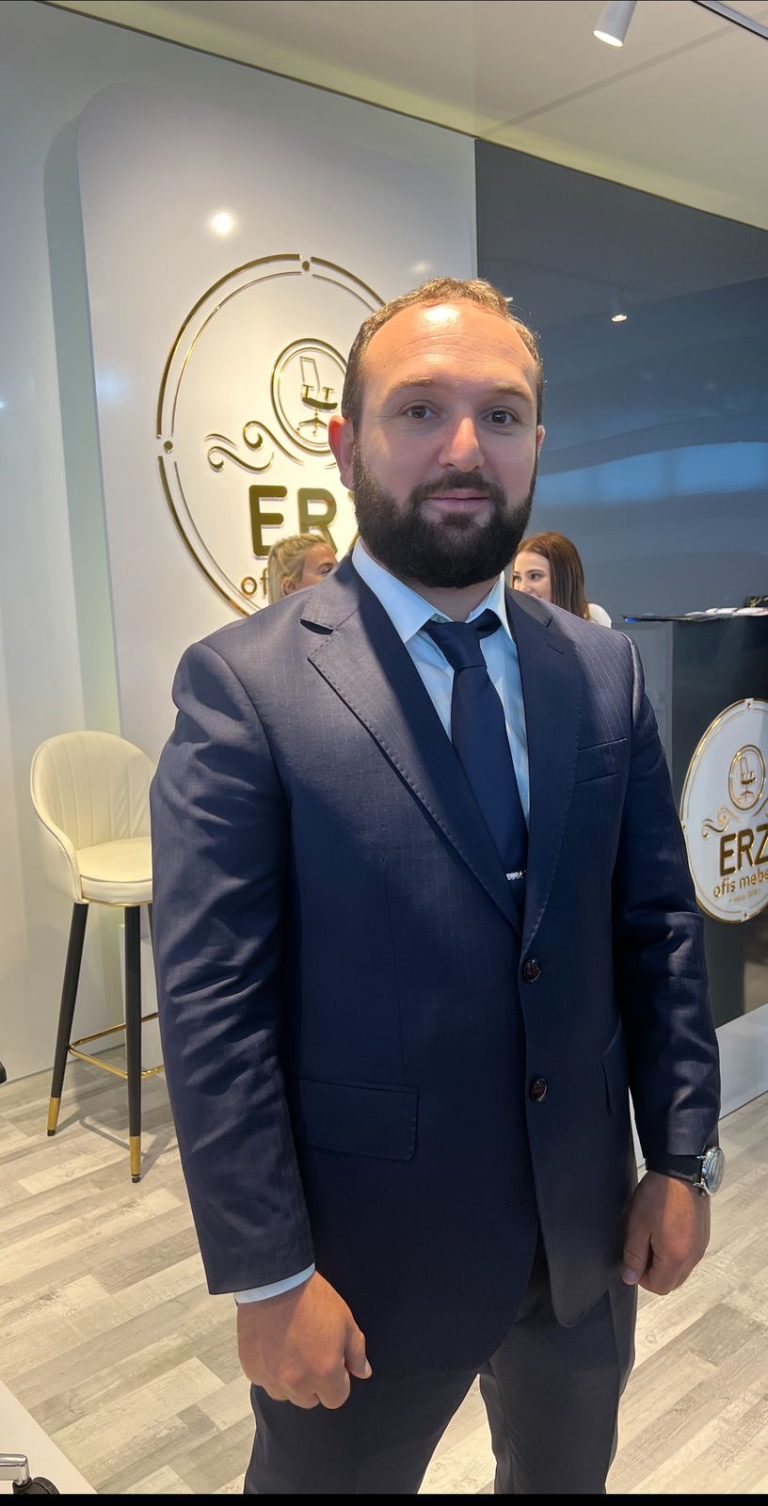 Elçin Rüstəmov